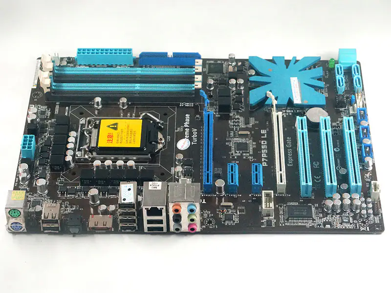 Asus P7P55D LE LGA 1156 P55 Hauptplatine