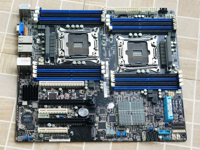 Asus Z10PE-D16 Hauptplatine