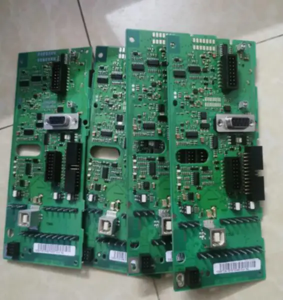 Danfoss-Wechselrichter FC302 Serie CPU-Steuerung Motherboard 130B7204 130B7129 130B7715 AT/07