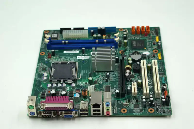 Lenovo G31T-LM V1.0 T4900V M6900 45C2882 53Y3282 Hauptplatine