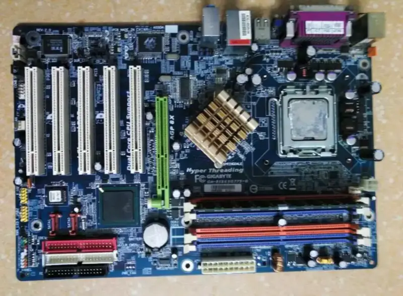 GIGABYTE GA-8I865G775-G Hauptplatine 5*PCI 1*AGP