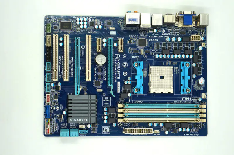 Gigabyte GA-A75-D3H Hauptplatine