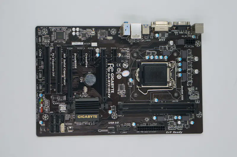 Gigabyte GA-B75-DS3V LGA 1155 b75 H61 Hauptplatine