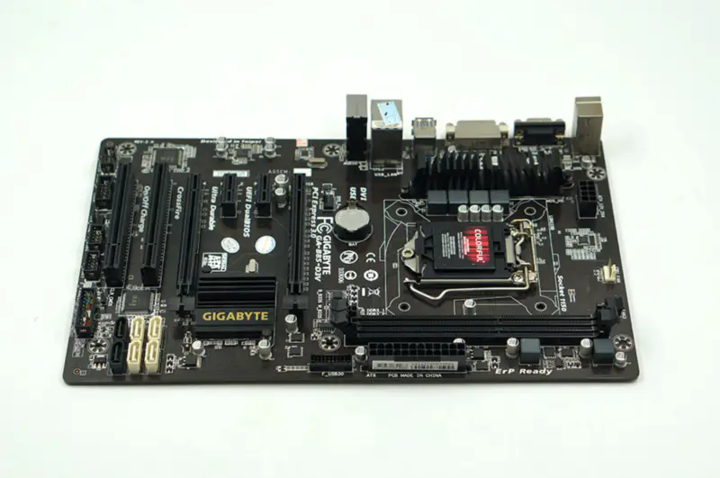 Gigabyte GA-B85-D3V B85-D3V B85 LGA 1150 ATX-Motherboard