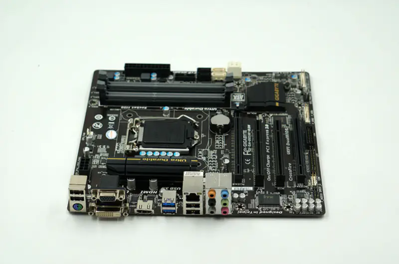 Gigabyte GA-B85M-D3H Hauptplatine
