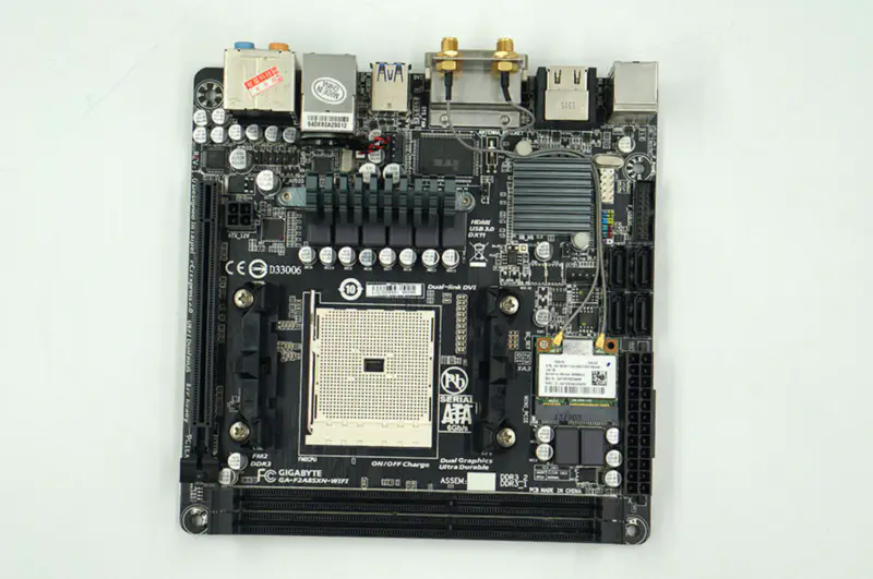 Gigabyte GA-F2A85XN-WIFI F2A85XN-WIFI A85X FM2 Mini-ITX-Motherboard