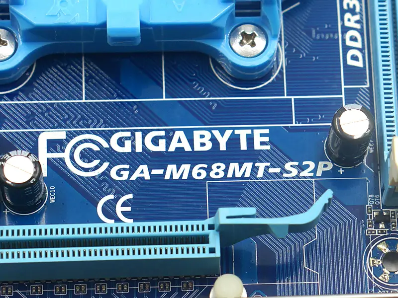 Gigabyte GA-M68MT-S2P Hauptplatine