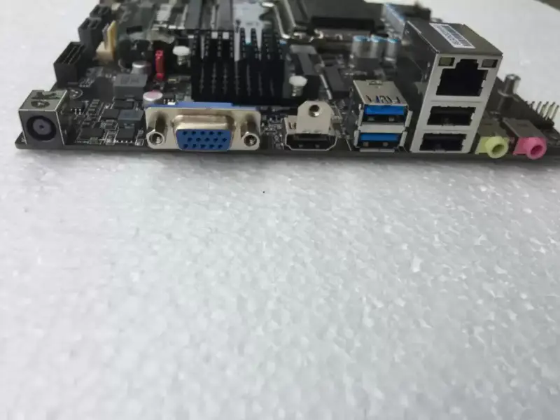 ECS H110H4-TI3 Mainboard H110 Chipsatz LGA1151 Mini-ITX