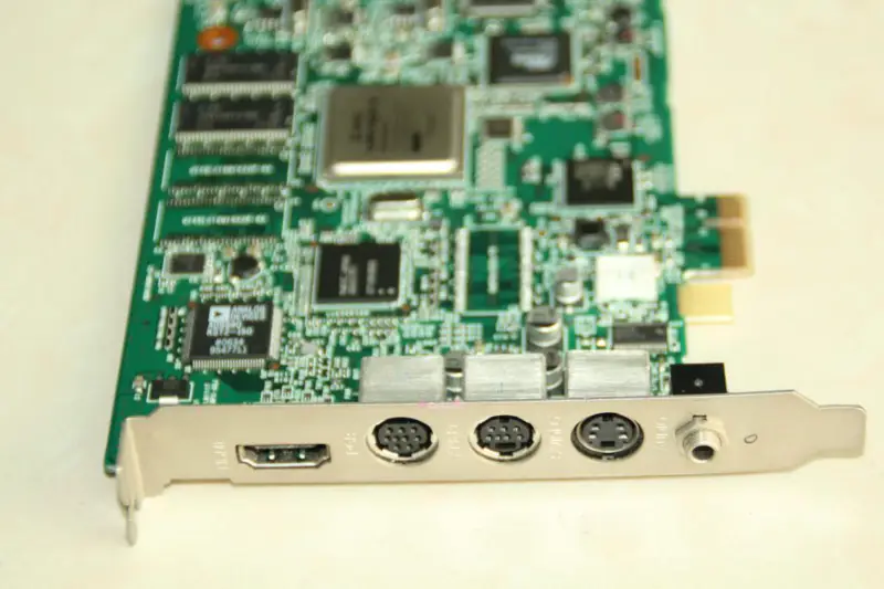 Canopus HDRECS Z08-PC-703 Pegasus Multiformat-Erfassungskarte für Echtzeit-Videobearbeitung