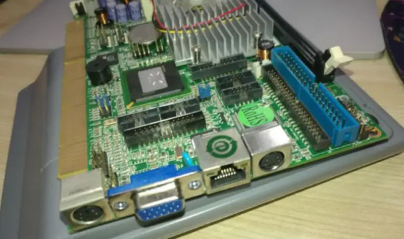 EVOC HPI-1711CLDNA VER A5.0 P-M1.8G Industrie-Motherboard