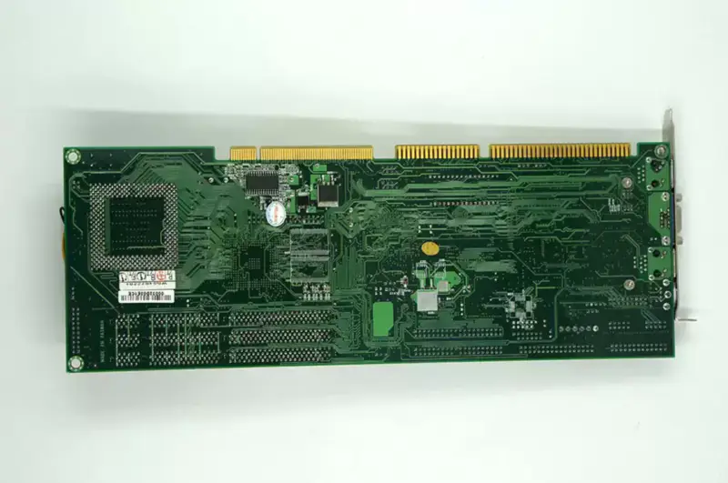 Ibase Industrie-Motherboard IB745 mit CPU RAM und FAN