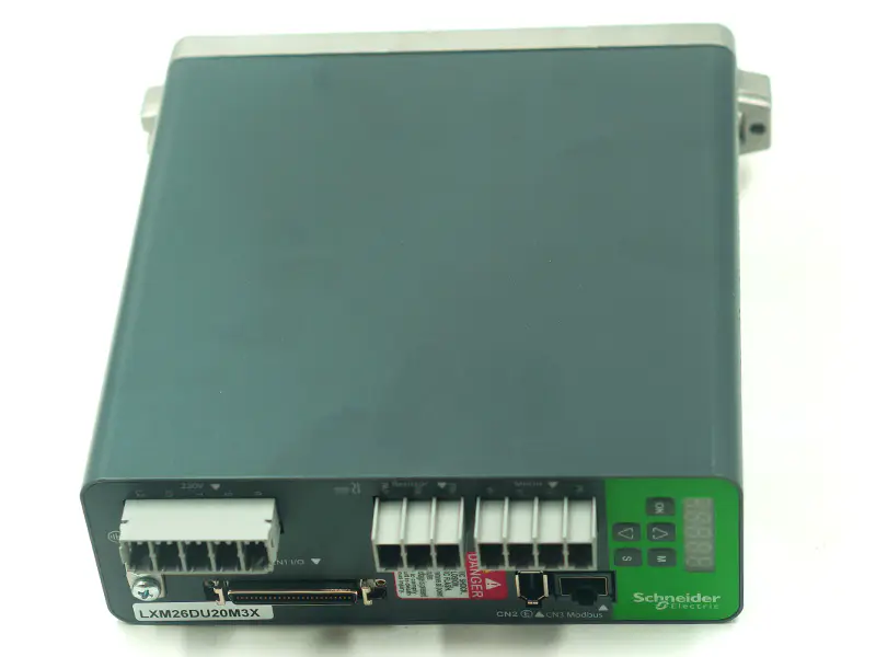 Schneider LXM26DU20M3X Servo-Treiber