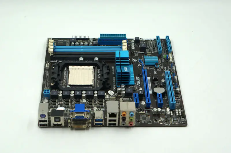 Asus M4A88T-M/USB3 Hauptplatine 880G AM3 SATA II uATX