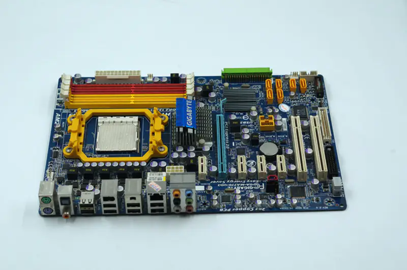 Gigabyte GA-MA770-UD3 MA770-UD3 Mainboard 770 AM2/AM2+ AM3 ATX