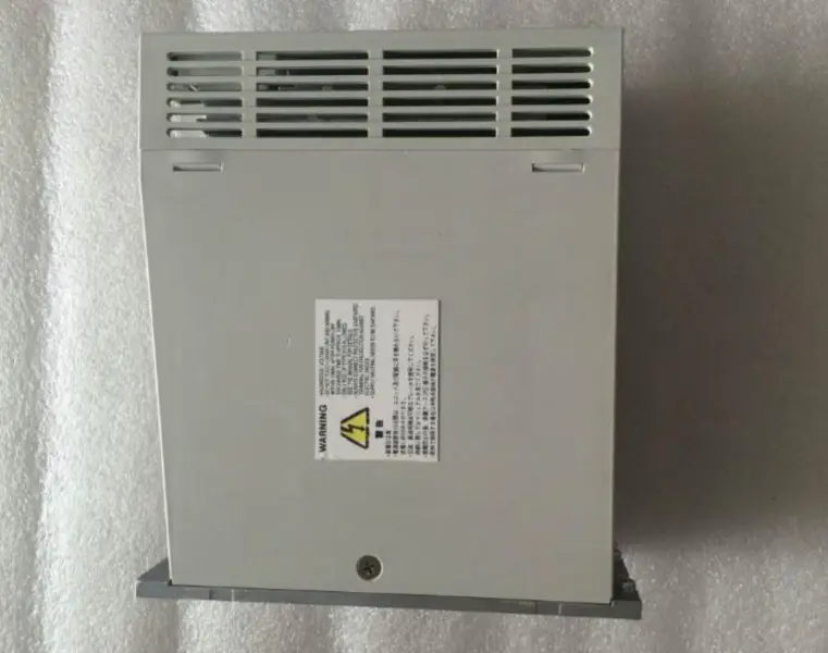 Mitsubishi MR-J2-100CT MRJ2100CT Servoantrieb