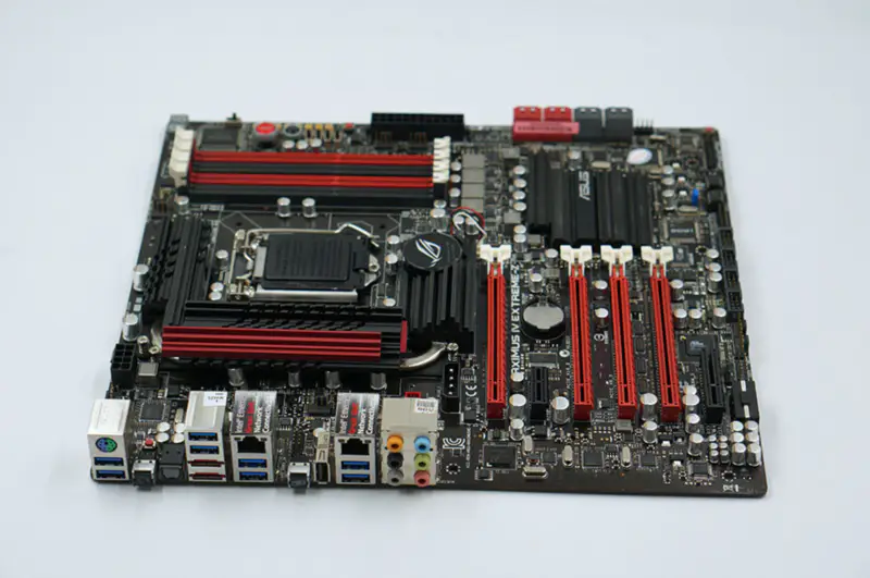 Asus Maximus IV Extreme-Z Hauptplatine