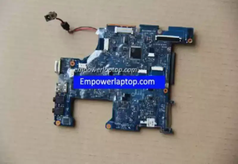 Toshiba NB520 K000129210 LA-6858P Hauptplatine