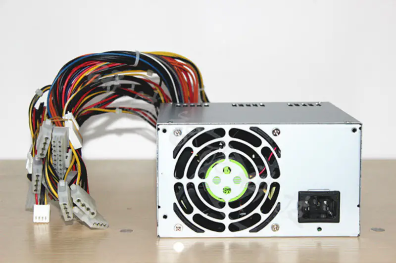 IEI ACE-A160A-R11 600W AC-DC PS/2 ACE-A225A-R11 250W 80PLUS Netzgerät
