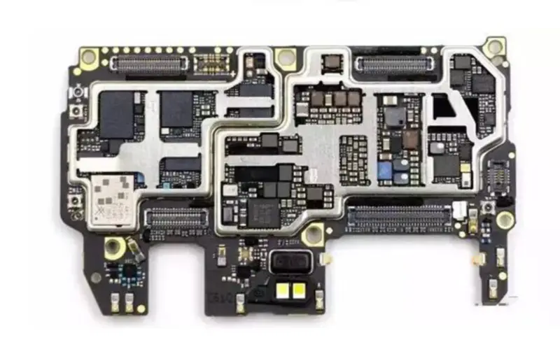 Huawei P10 Motherboard mit Chips freigeschaltet