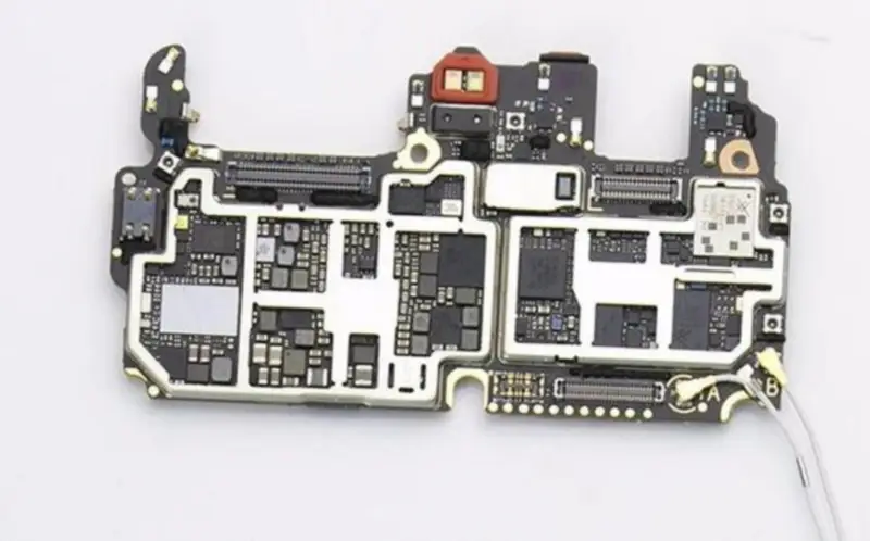 HUAWEI P10 Plus Motherboard mit Chips freigeschaltet