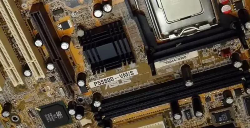Asus P5P800-VM/S 865G LGA 775 Hauptplatine mit 2*IDE 2*SATA