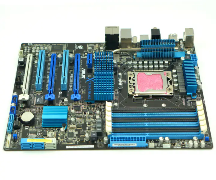 Asus P6X58D-E Desktop-Motherboard X58 Sockel LGA 1366 i7 Extreme DDR3 24G ATX