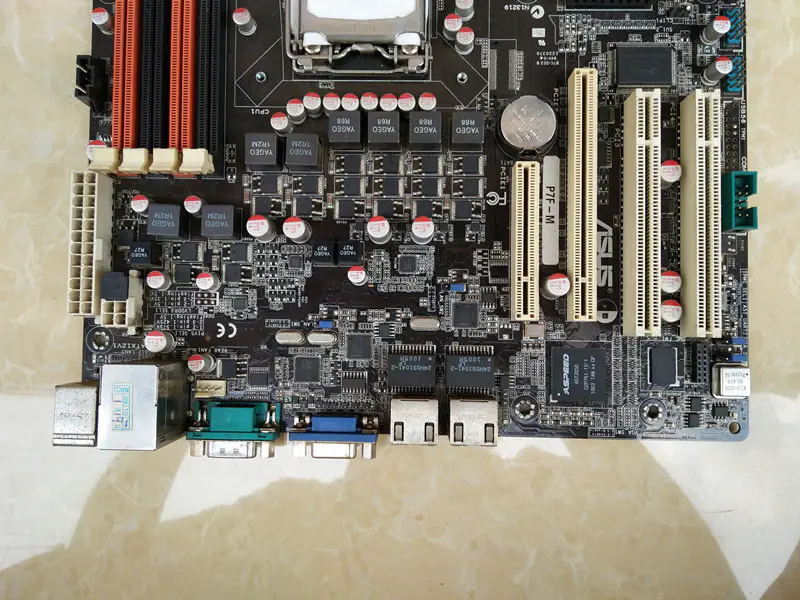 ASUS P7F-M Mainboard LGA1156 DDR3 16GB