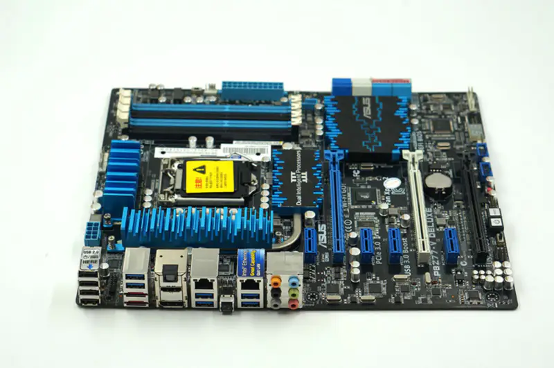 Asus P8Z77-V DELUXE Z77 LGA 1155 ATX-Motherboard