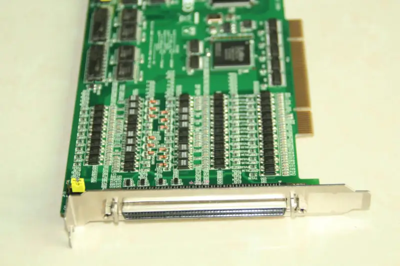 Advantech PCI-1240 PCI-1240U 4-Achsen-Bewegungssteuerungskarte