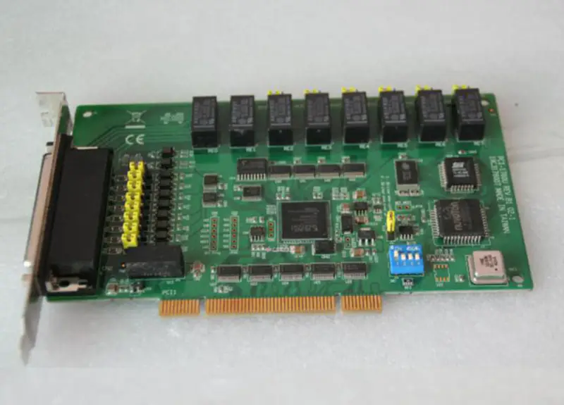 Advantech PCI-1760U REV.B1 A1 A2 8-Kanal-Relais und 8-Kanal-isolierte digitale Eingänge Universal-PCI-Karte