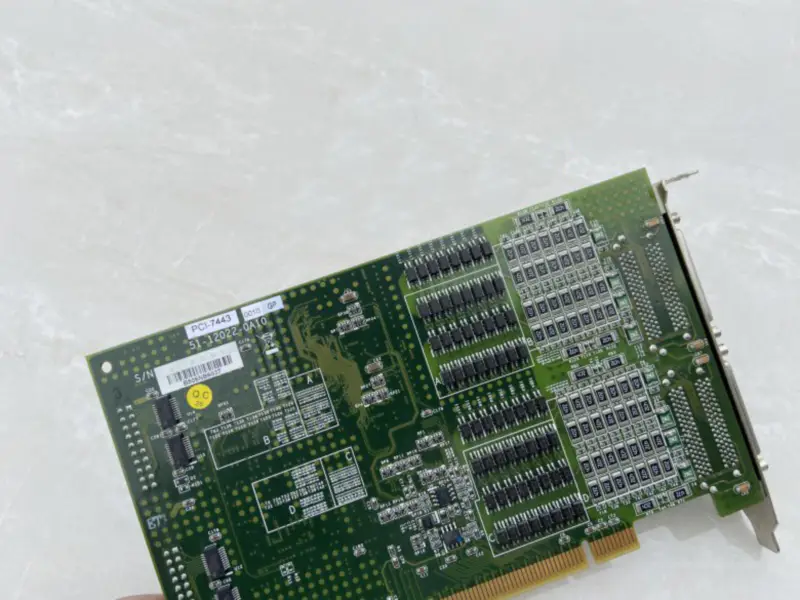 Adlink PCI-7443 Hochgeschwindigkeits-Digital-I/O-Karte