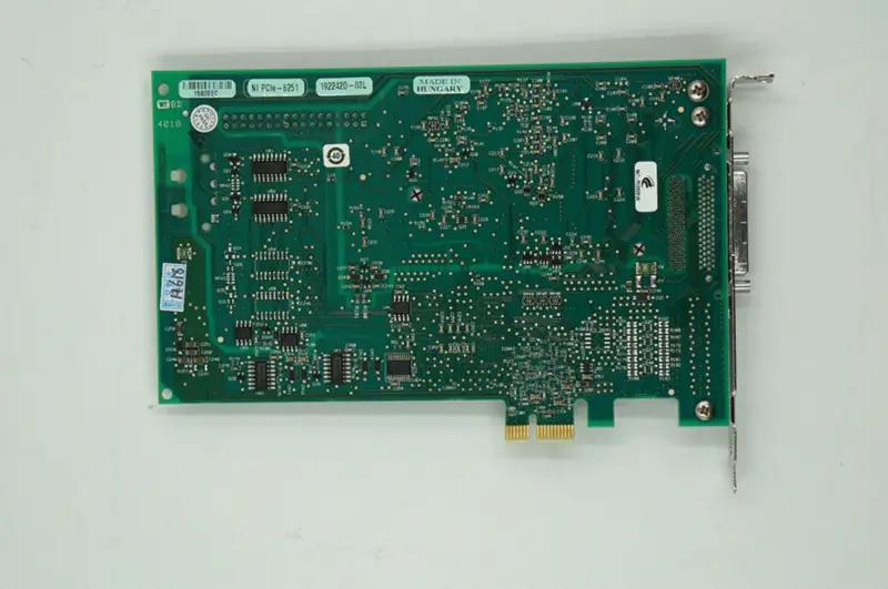 NI PCIE-6251 DAQ-Karte