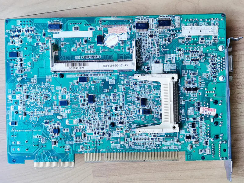 IEI PICOE-945GSE-N270-512MB-R10 Hauptplatine