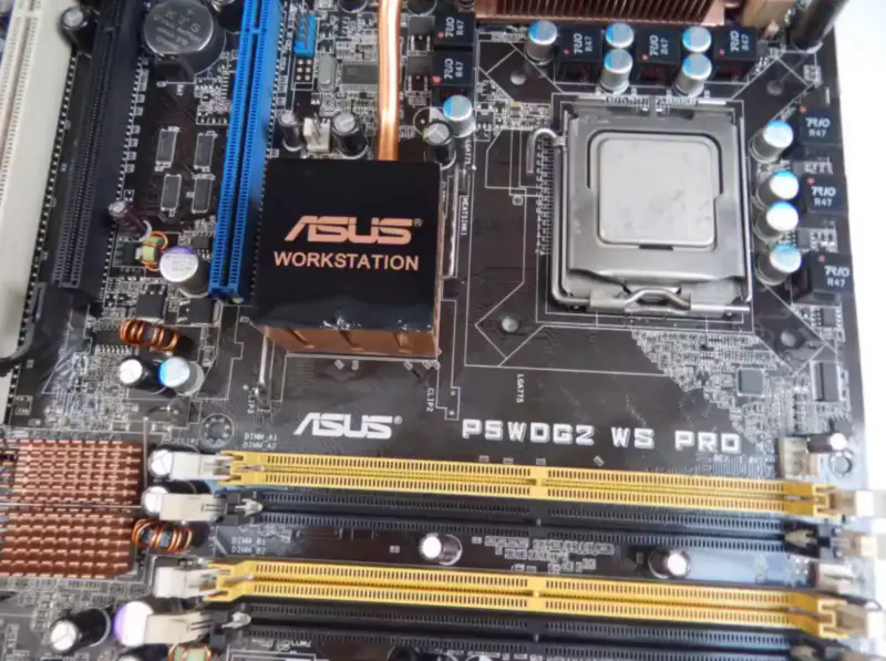 Asus PSWDG2 WS PRO Hauptplatine