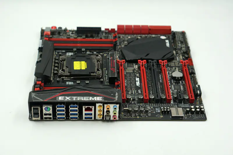 Asus ROG RAMPAGE V EDITION 10 Hauptplatine
