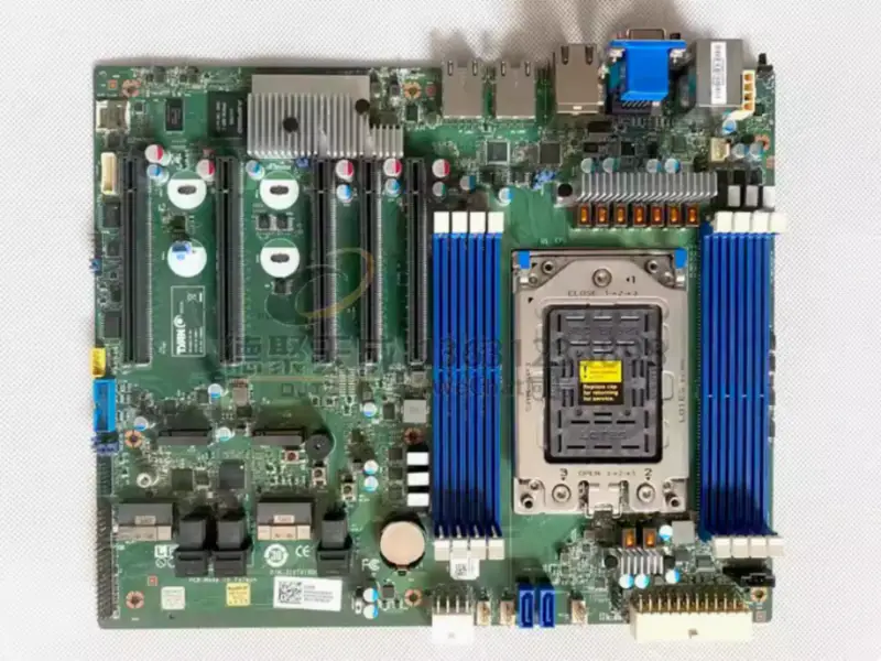 TYAN S8030GM4NE Motherboard (4 Netzwerkanschlüsse)