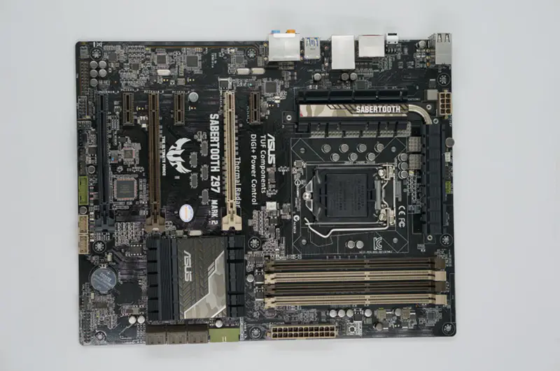 Asus SABERTOOTH Z97 MARK 2 Hauptplatine