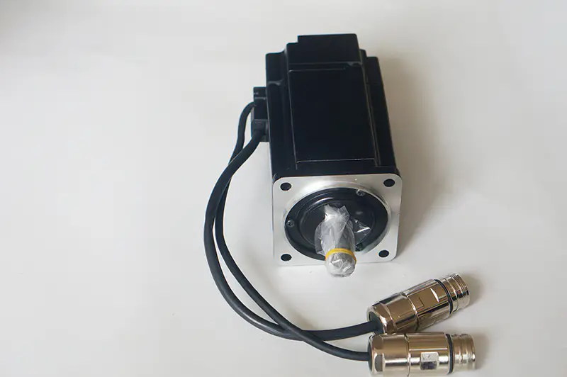 Yaskawa SGMAH-08AAA41D-OY Servomotor