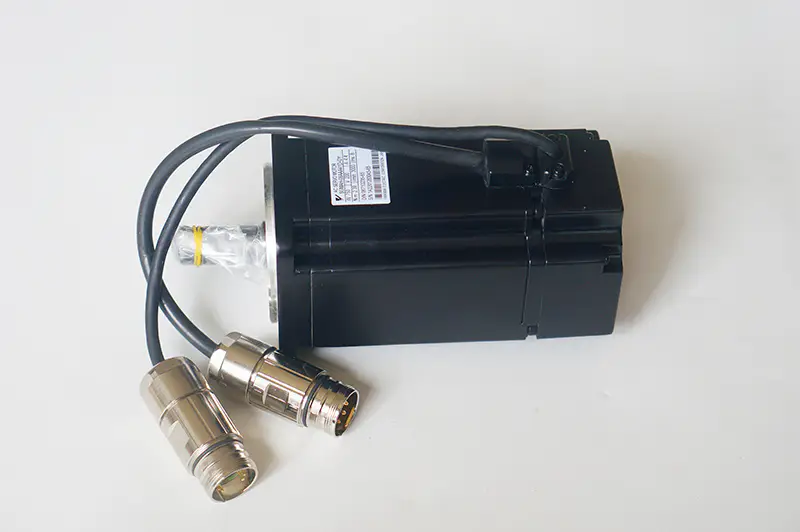 Yaskawa SGMAH-08AAA41D-OY Servomotor