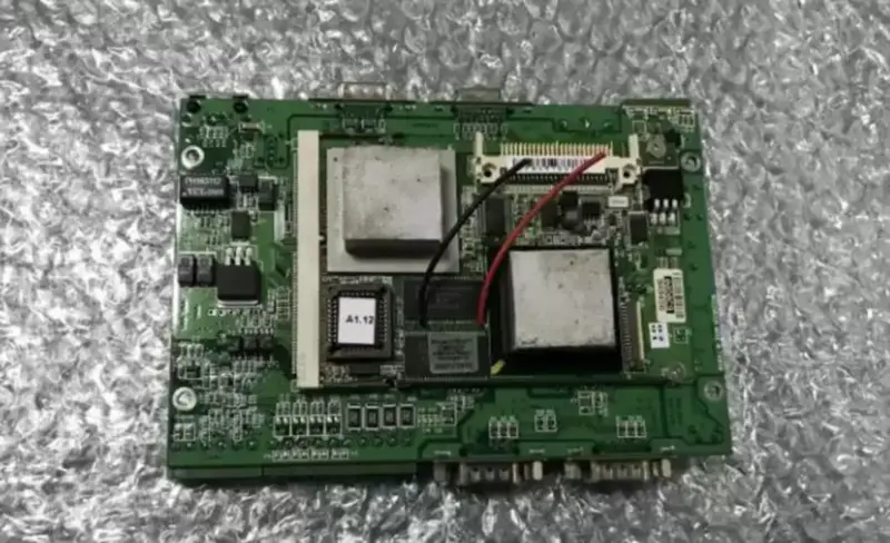Advantech UNO-2052-GDA0 SOM-2983 REV.A1 Grundplatine für industrielle Steuerungen