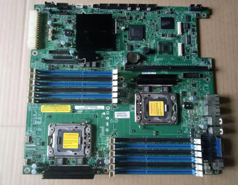 Intel SR2600 Server-Plattform S5520UR Hauptplatine Dual 1366