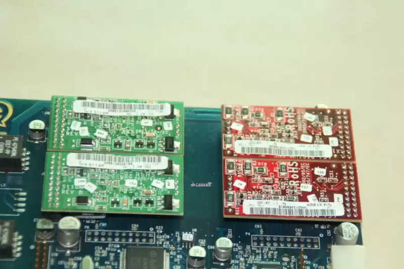 Asterisk TDM410P 4-Kanal Analogkarte Sprachkarte mit FXO+FXS Modulen