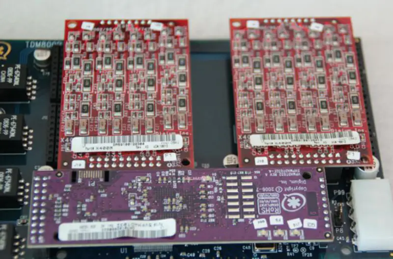 Digium TDM800P Hauptplatine