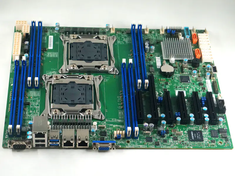 SuperMicro X10DRL-I Hauptplatine