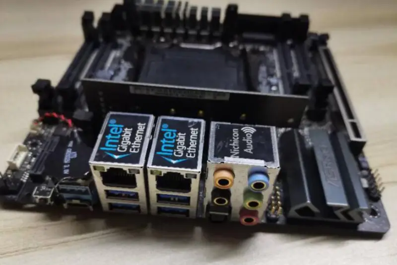 ASRock X299E-ITX/ac-Motherboard LGA 2066 DDR4