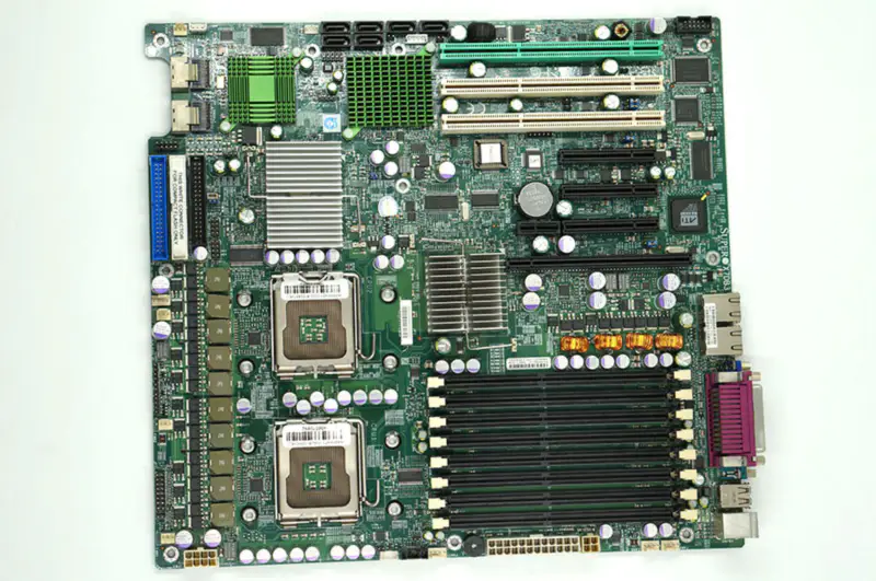 Supermicro X7DB3 Hauptplatine