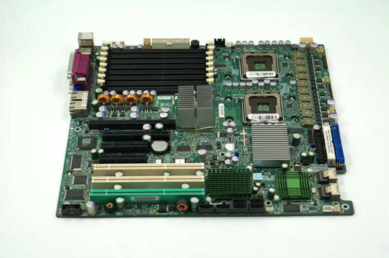 Supermicro X7DB3 Hauptplatine