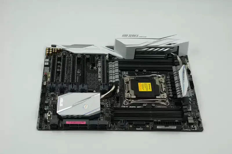 Asus X99-DELUXE II Desktop-Motherboard X99 Sockel LGA 2011-V3 i7 X DDR4 128G ATX UEFI BIOS