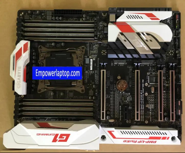 Gigabyte GA-X99-Ultra-Gaming-Motherboard