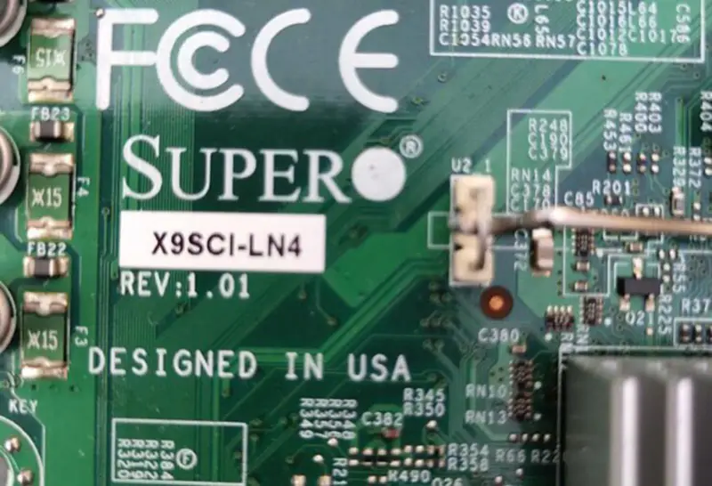SuperMicro X9SCI-LN4F Quad Server-Motherboard unterstützt v2 CPU